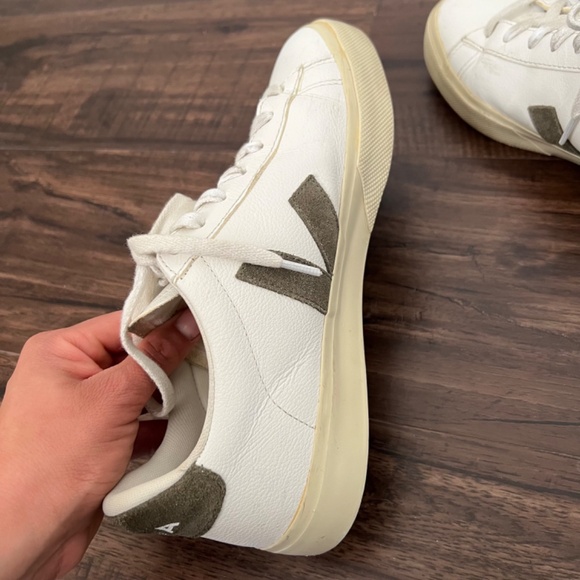 Veja Campo Sneaker size 10 - Picture 5 of 14